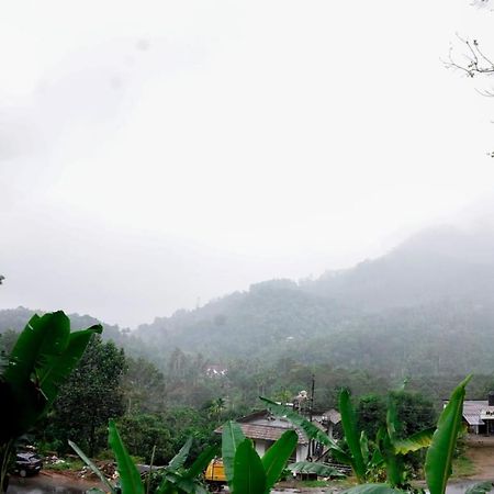 Koonamparayil Home Stay Munnar Anaviratty-Family Only Bagian luar foto