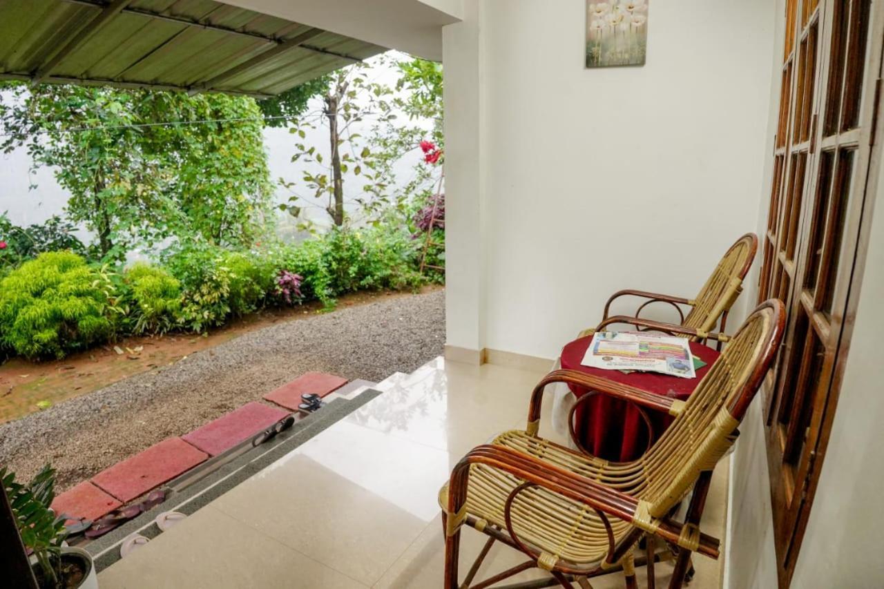 Koonamparayil Home Stay Munnar Anaviratty-Family Only Bagian luar foto
